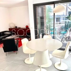 Property in Carre d'Argent