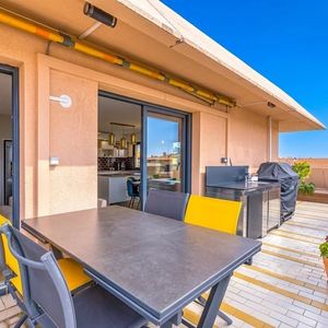 Property in Carre d'Argent