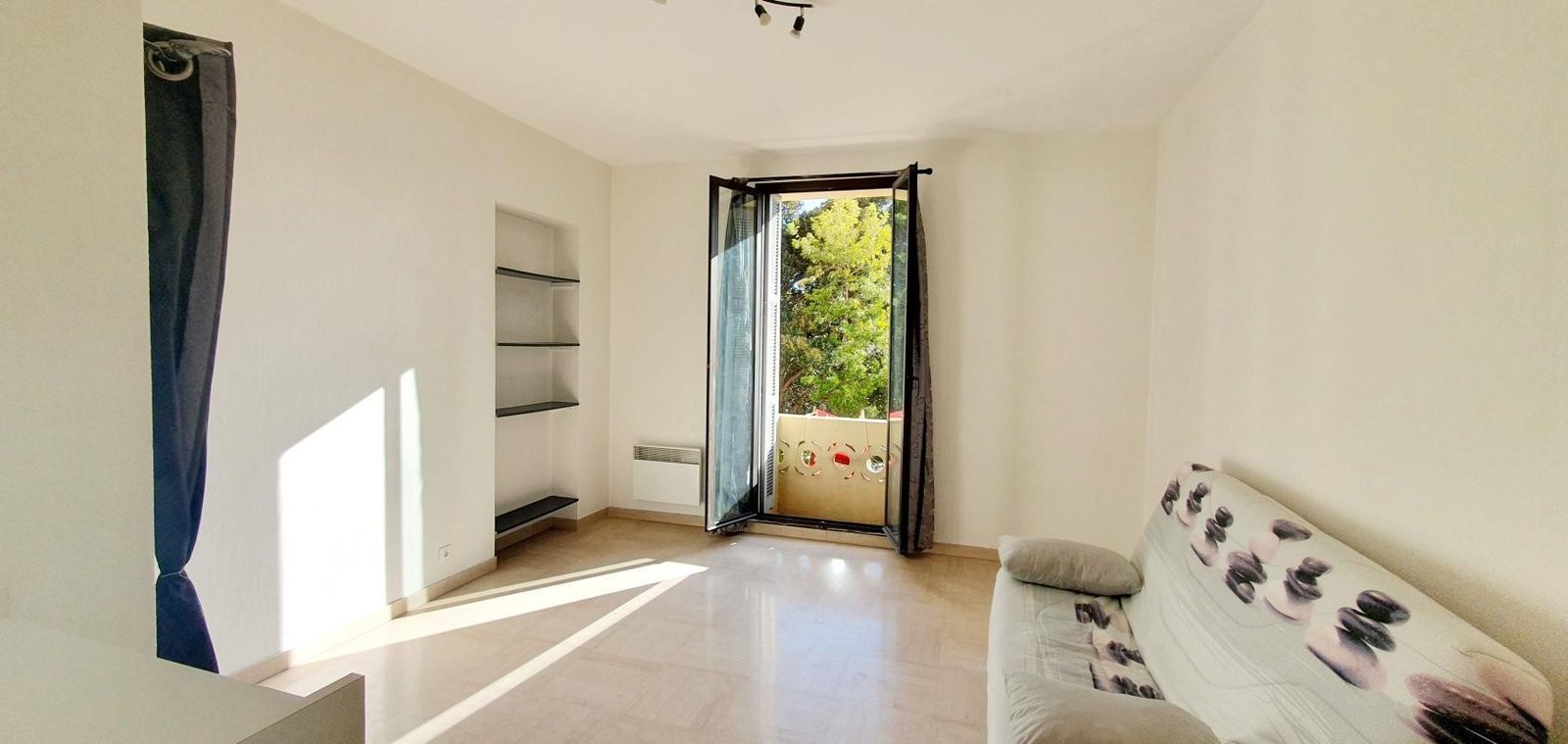 Property photo in Carre d'Argent