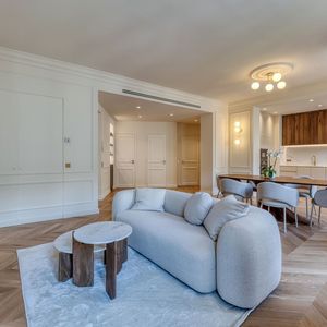 Property in Carre d'Argent