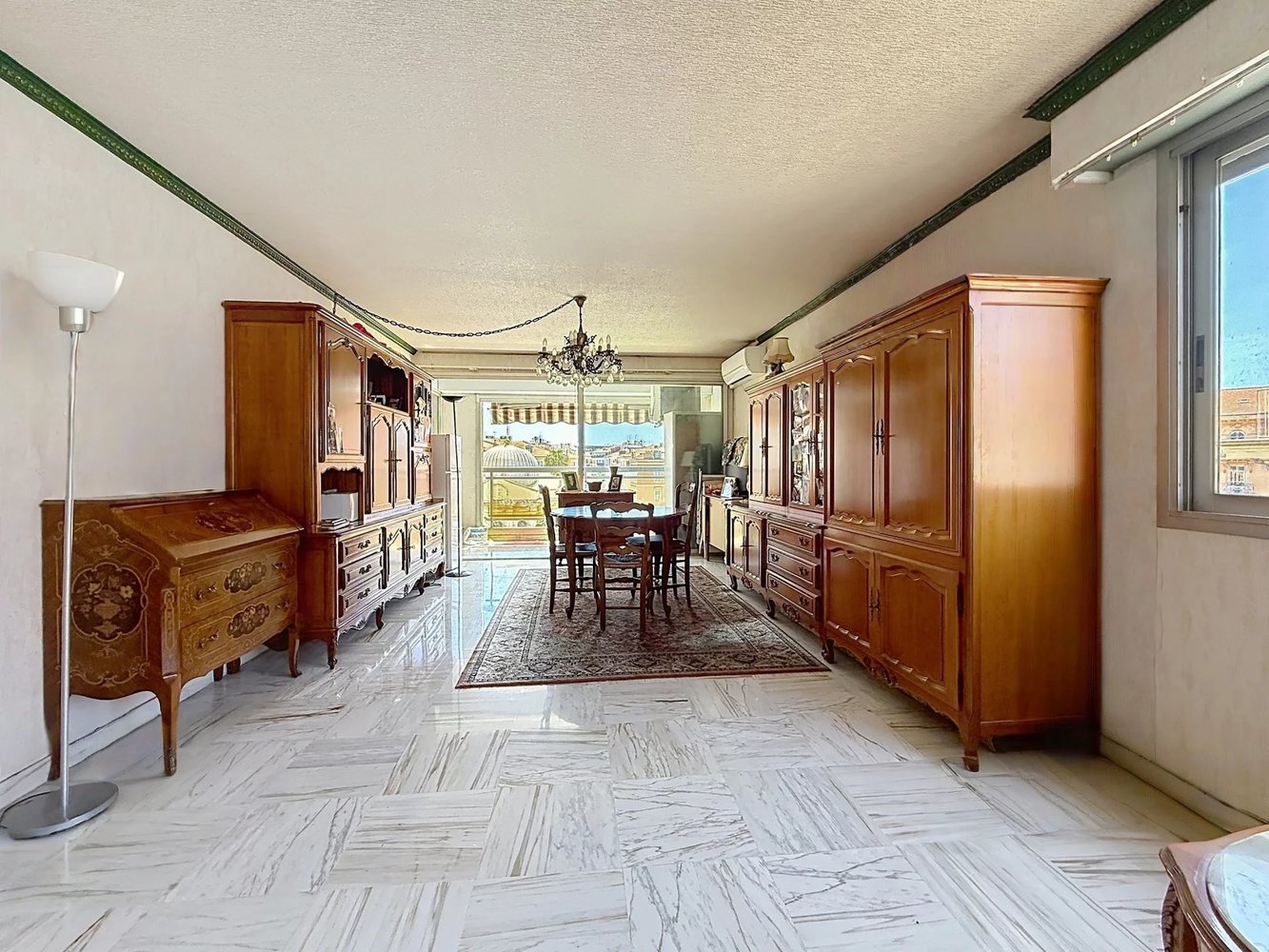 Property photo in Carre d'Argent