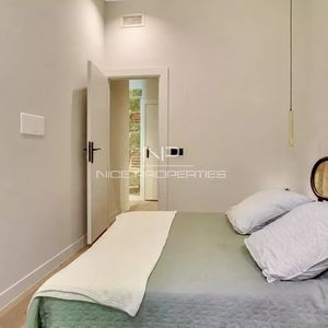 Property in Carre d'Argent