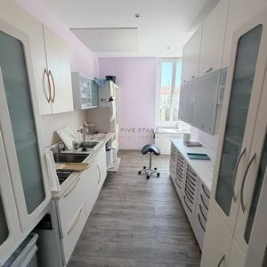 Property in Carre d'Argent