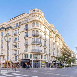 Property in Carre d'Or