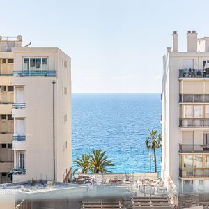 Property in Carre d'Or