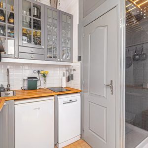 Property in Carre d'Or