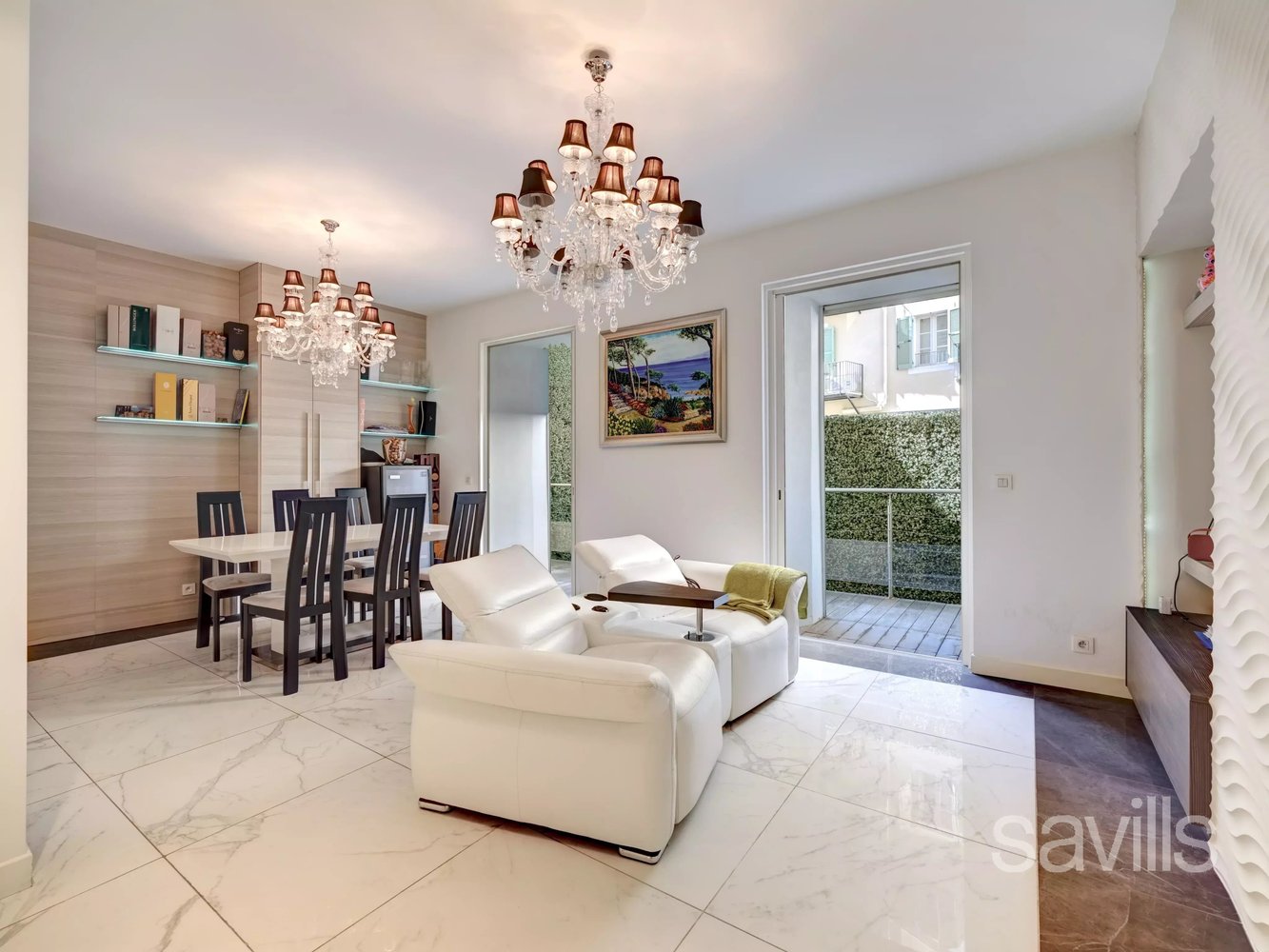 Property photo in Carre d'Or