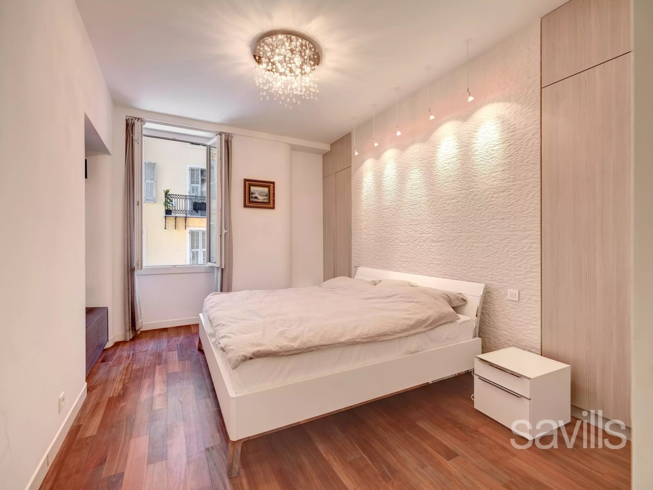 Property photo in Carre d'Or