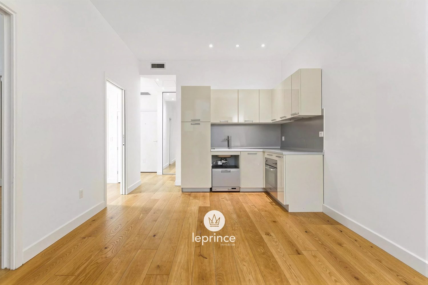 Property photo in Carre d'Or