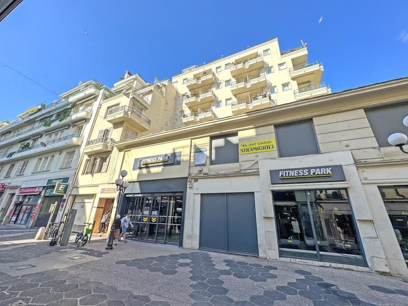 Property photo in Carre d'Or