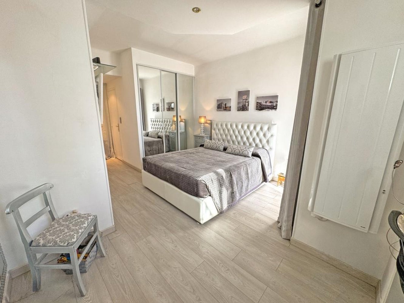 Property photo in Carre d'Or