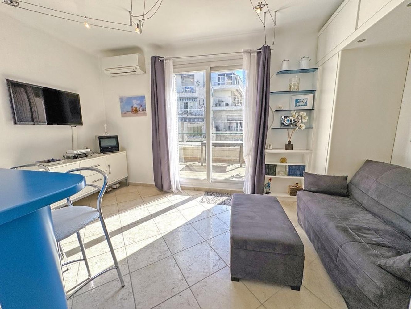 Property photo in Carre d'Or