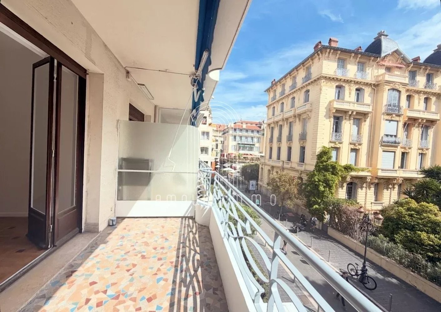 Property photo in Carre d'Or