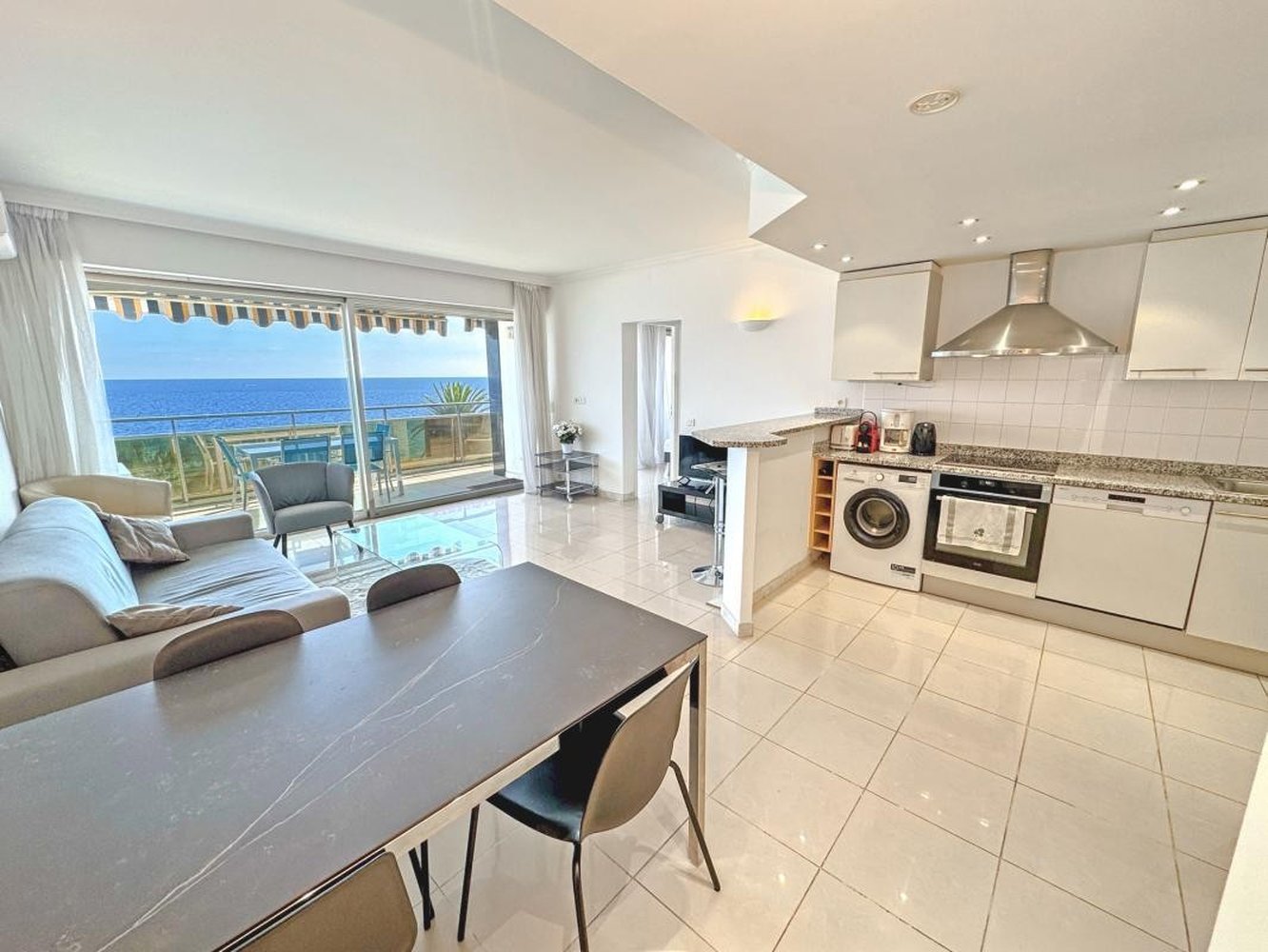 Property photo in Carre d'Or