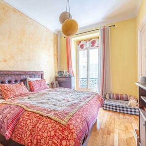 Property in Carre d'Or