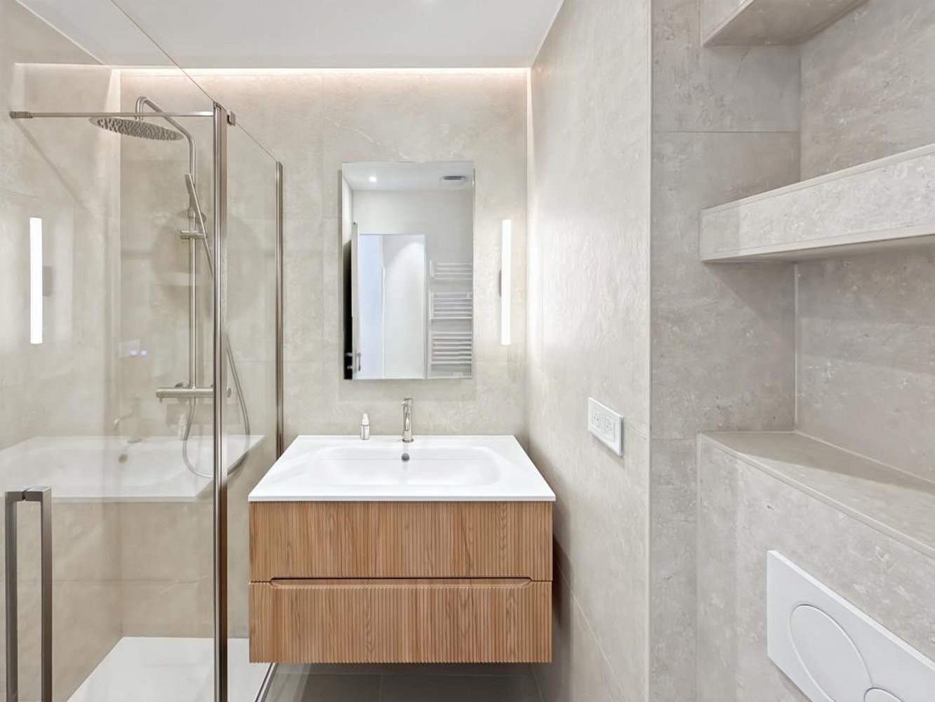 Property photo in Carre d'Or