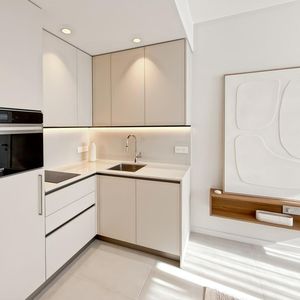 Property in Carre d'Or