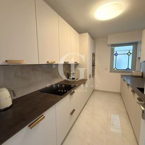 Property in Carre d'Or