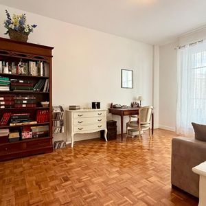 Property in Carre d'Or