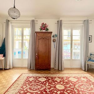 Property in Carre d'Or