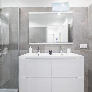 Property in Carre d'Or