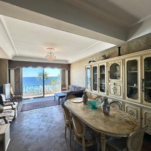 Property in Carre d'Or