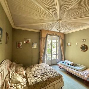 Property in Carre d'Or