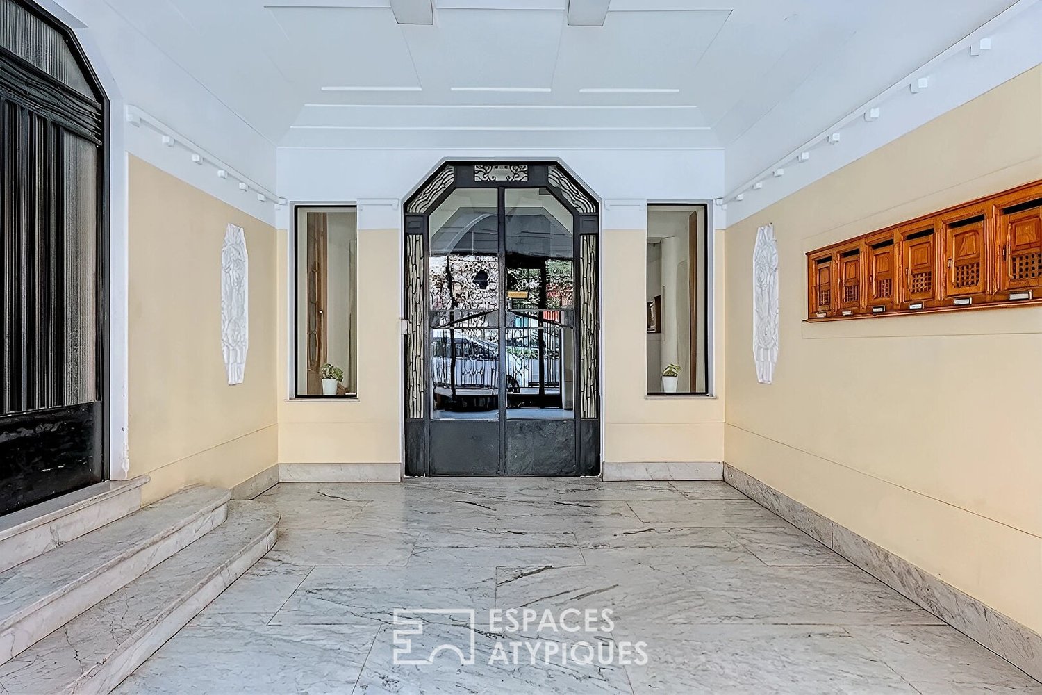 Property photo in Carre d'Or