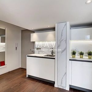 Property in Carre d'Or