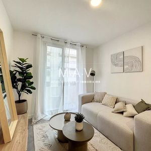 Property in Carre d'Or