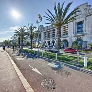 Property in Carre d'Or