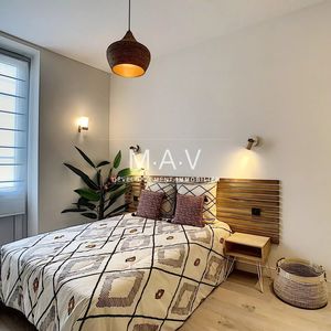 Property in Carre d'Or