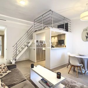 Property in Carre d'Or