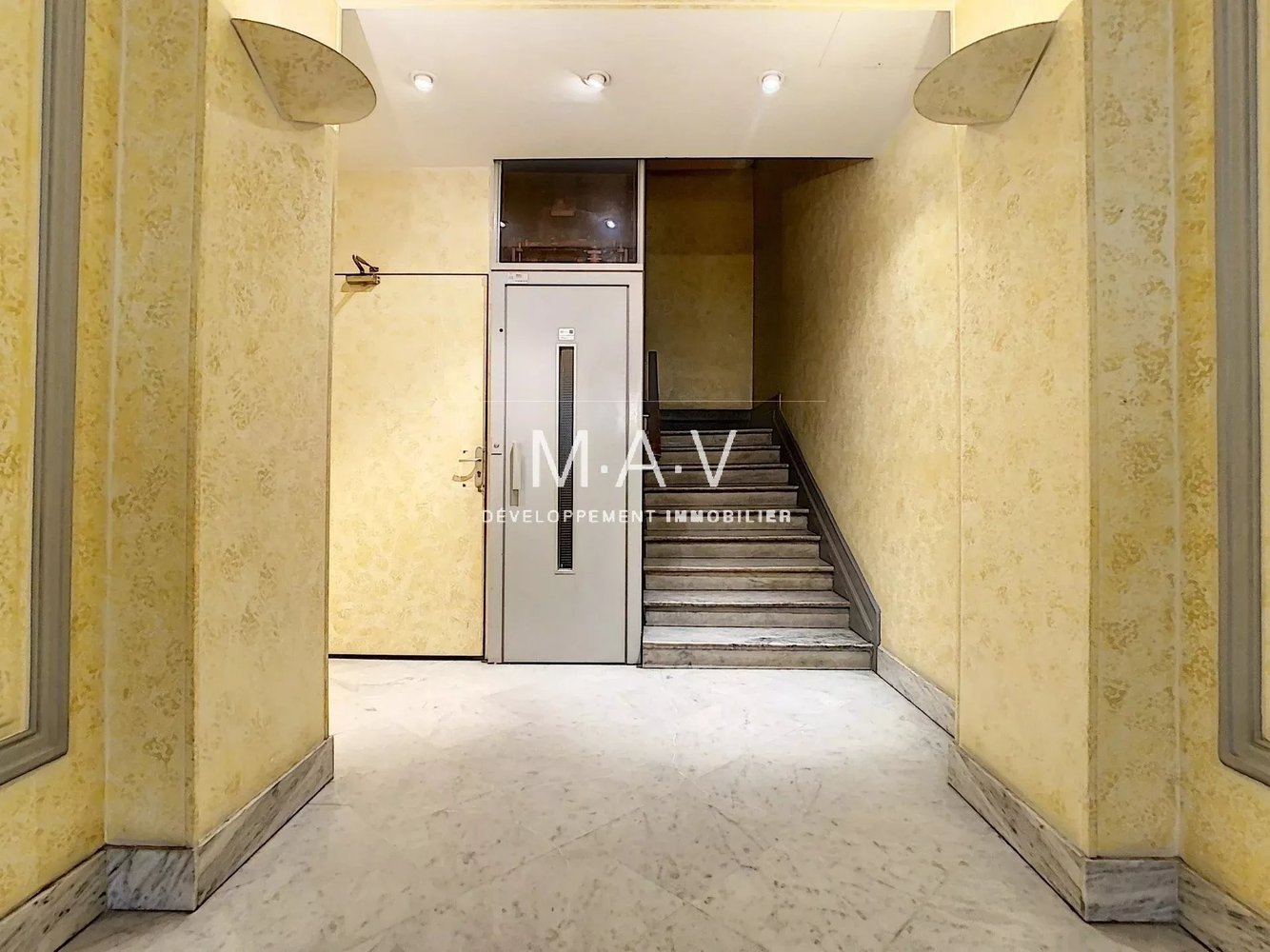 Property photo in Carre d'Or