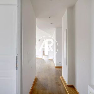 Property in Carre d'Or