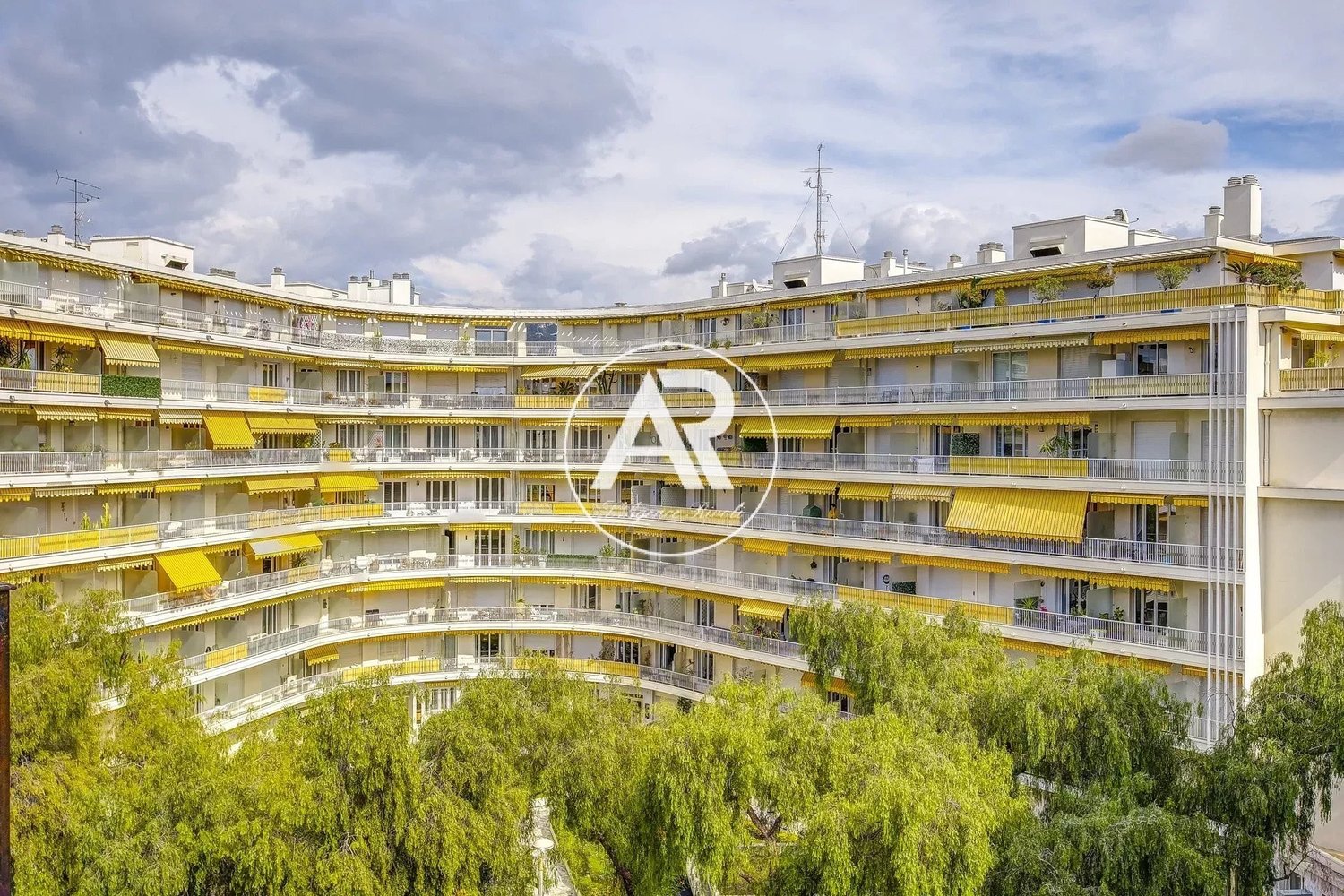Property photo in Carre d'Or