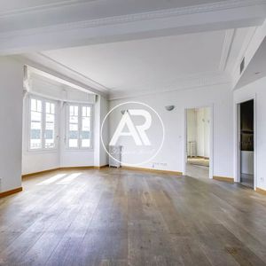 Property in Carre d'Or