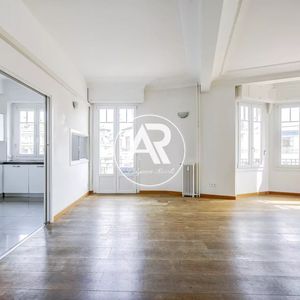Property in Carre d'Or