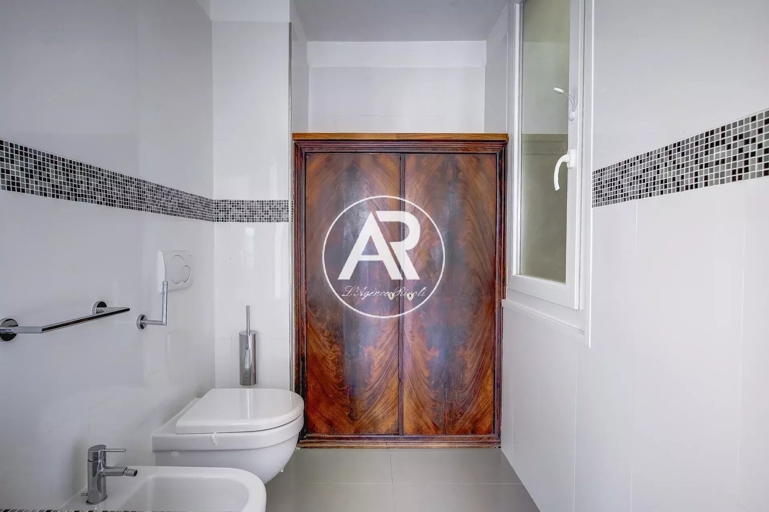 Property photo in Carre d'Or