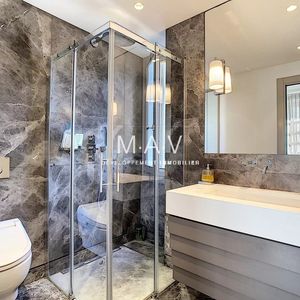 Property in Carre d'Or