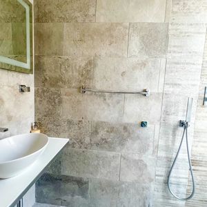 Property in Carre d'Or