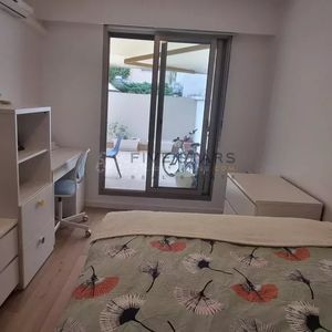 Property in Carre d'Or