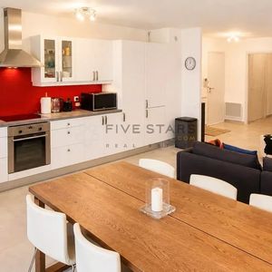 Property in Carre d'Or