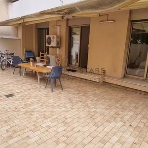 Property in Carre d'Or