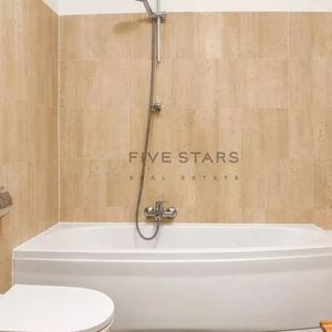 Property in Carre d'Or