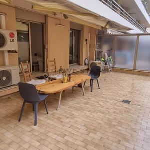 Property in Carre d'Or