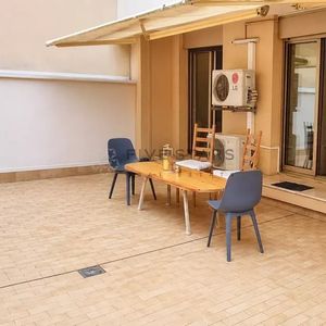 Property in Carre d'Or