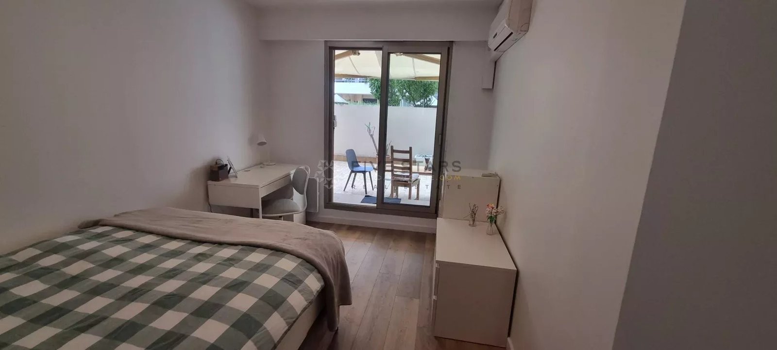 Property photo in Carre d'Or