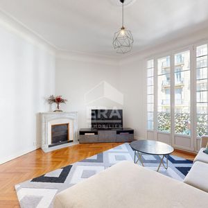 Property in Carre d'Or