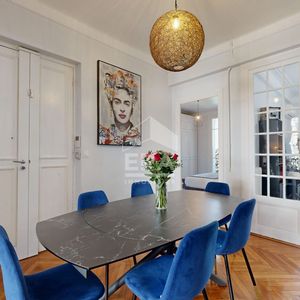 Property in Carre d'Or